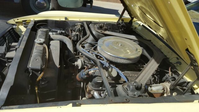 1970 Light Yellow Ford Mustang Coupe