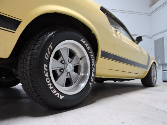 1970 Yellow Ford Mustang Coupe