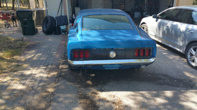 19700000 Yellow Ford Mustang Fastback
