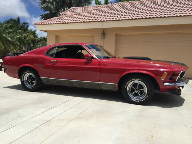 1970 white Ford Mustang sportroof