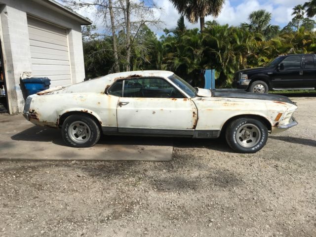 1970 White Ford Mustang Fastback