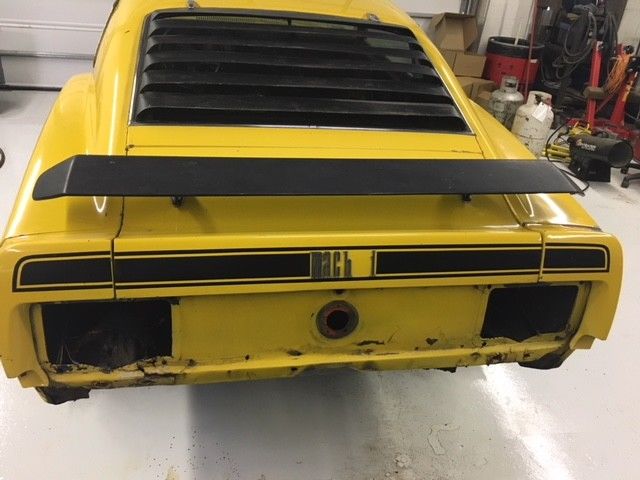 1970 Yellow Ford Mustang 2 door fastback