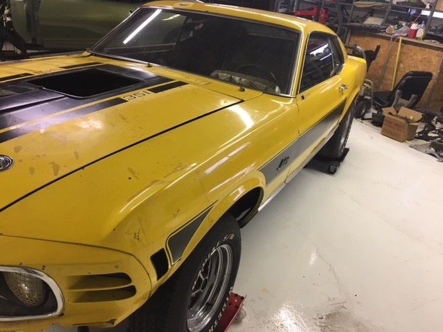 1970 Yellow Ford Mustang 2 door fastback
