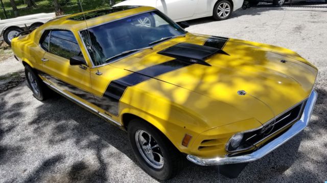 1970 Yellow Ford Mustang Fastback