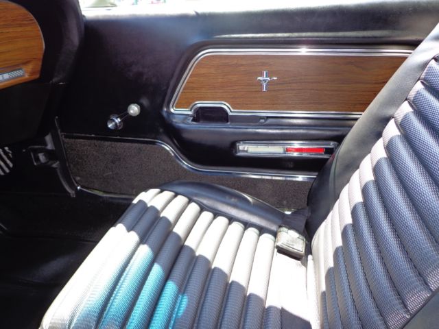 1970 Lime green metalic Ford Mustang Coupe