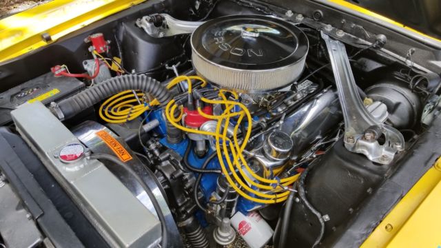 1970 Yellow Ford Mustang Fastback