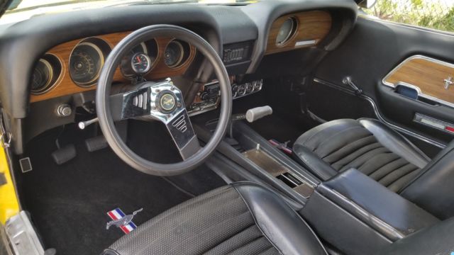 1970 Yellow Ford Mustang Fastback