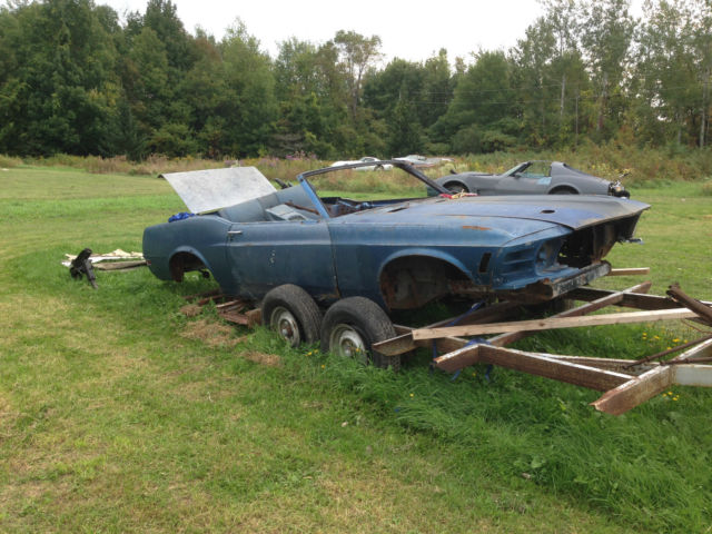 1970 Medium bright blue metallic Ford Mustang Convertible