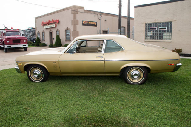 1970 Gold Chevrolet Nova Coupe