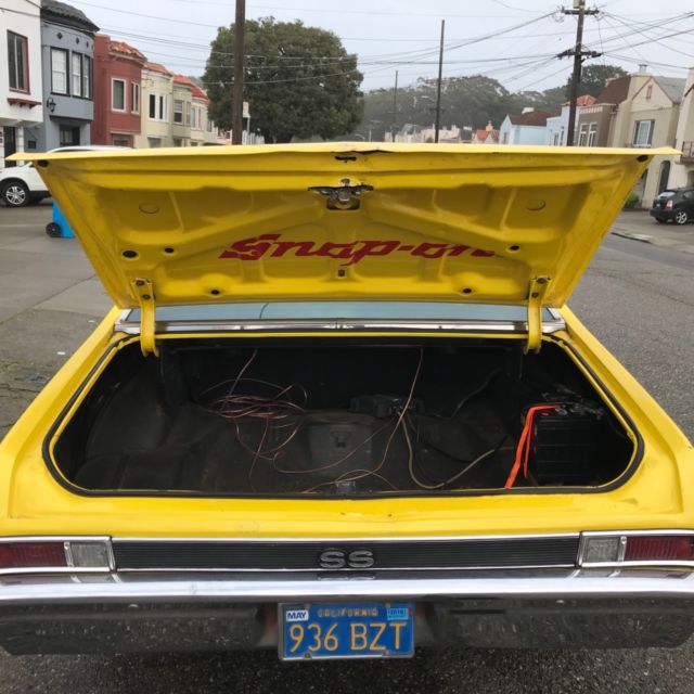 1970 Yellow Chevrolet Nova 2dr