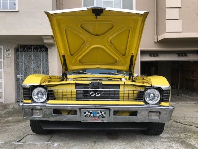 1970 Yellow Chevrolet Nova 2dr
