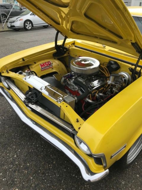 1970 Yellow Chevrolet Nova 2dr