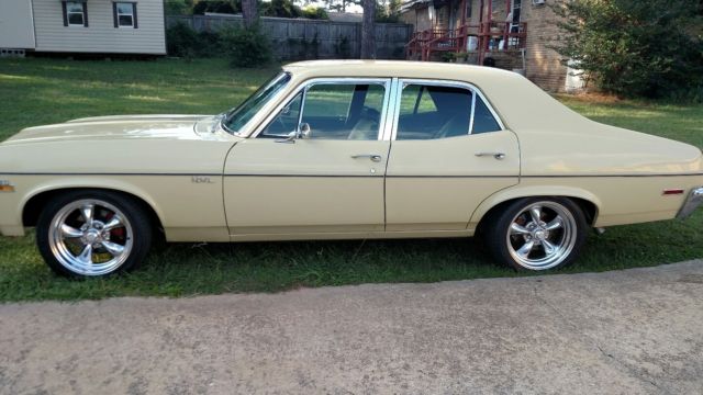 1970 Yellow Chevrolet Nova