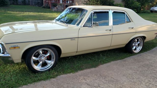 1970 Yellow Chevrolet Nova