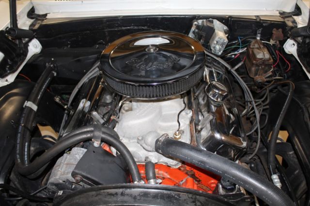 1970 White Chevrolet Nova Coupe