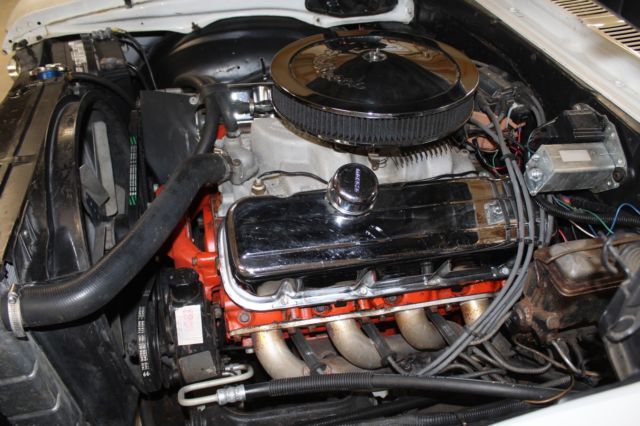 1970 White Chevrolet Nova Coupe