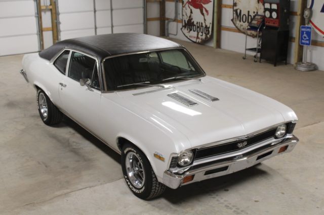1970 White Chevrolet Nova Coupe