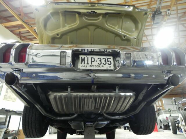 1970 Galleon Gold Oldsmobile 442