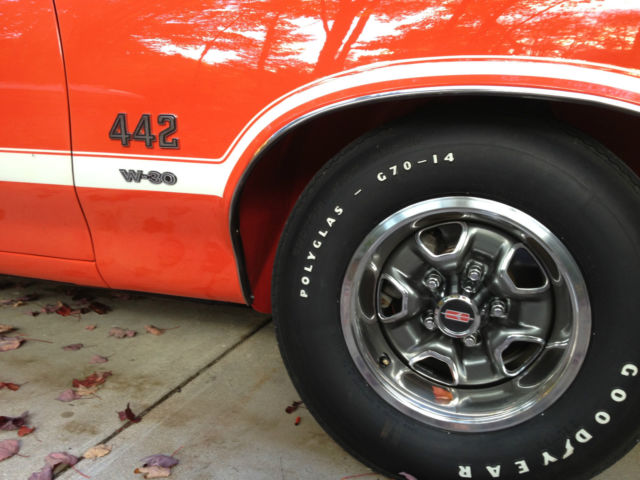 1970 RALLY RED Oldsmobile 442 Coupe