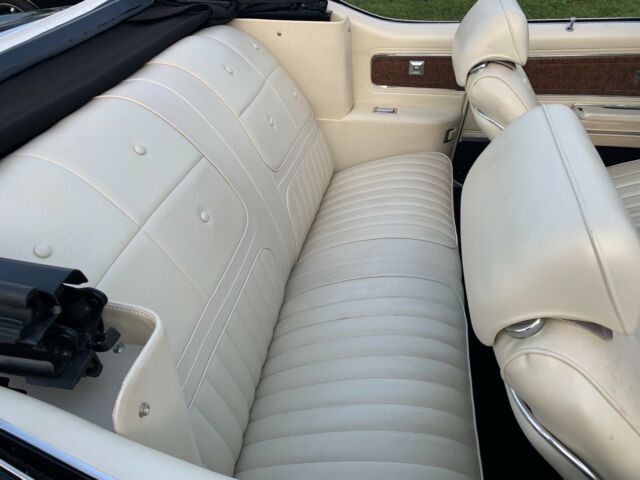 1970 Code 19 Ebony Black Oldsmobile 442 Convertible