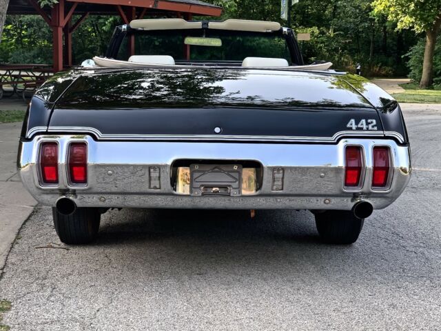 1970 Code 19 Ebony Black Oldsmobile 442 Convertible
