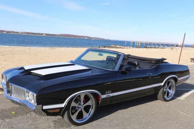 1970 Black Oldsmobile 442 Convertible