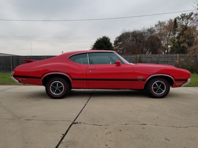 1970 Fire Red Oldsmobile 442 Coupe
