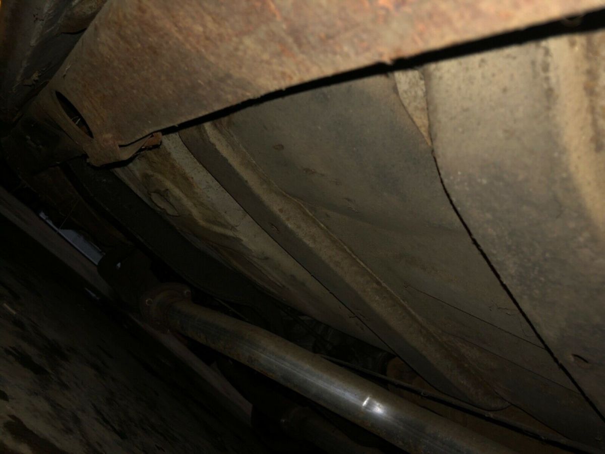 1970 Green Oldsmobile Cutlass Coupe