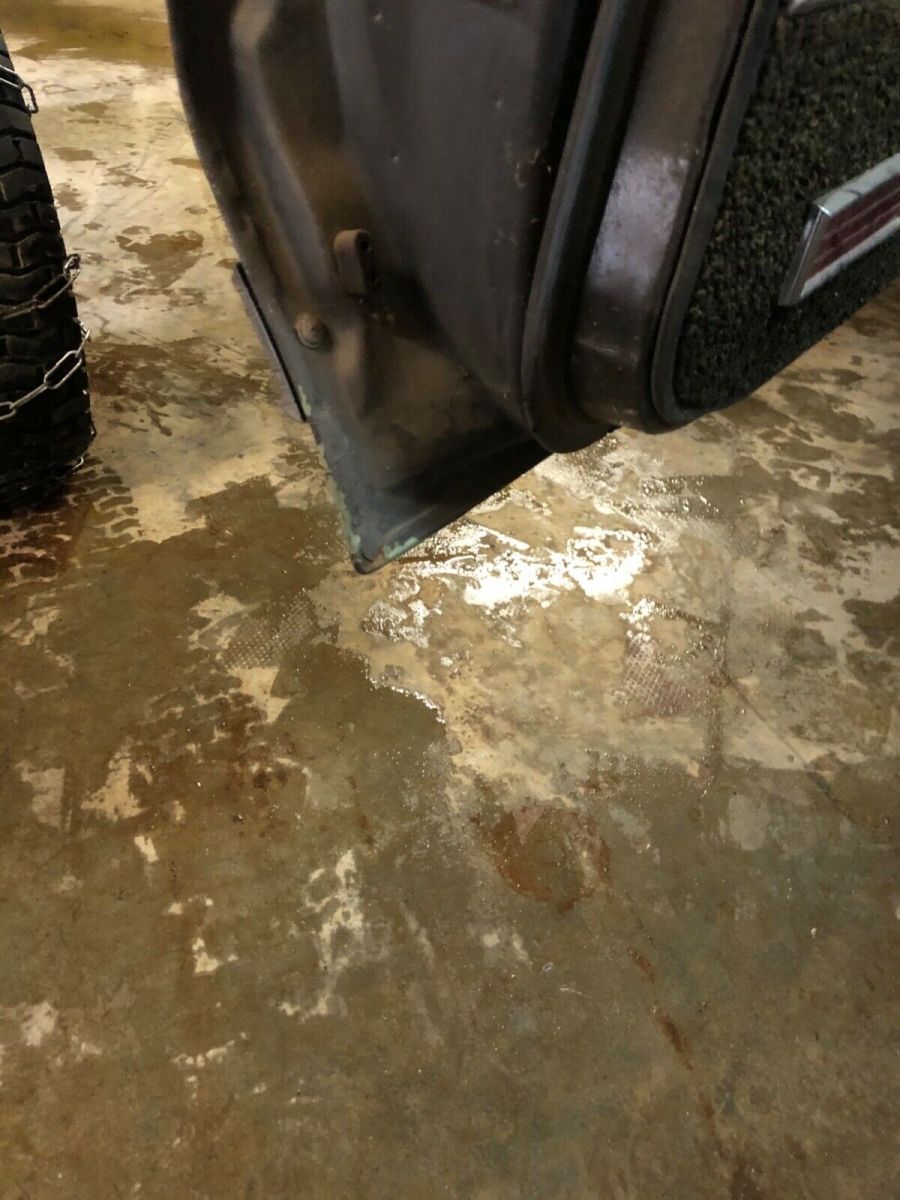 1970 Green Oldsmobile Cutlass Coupe