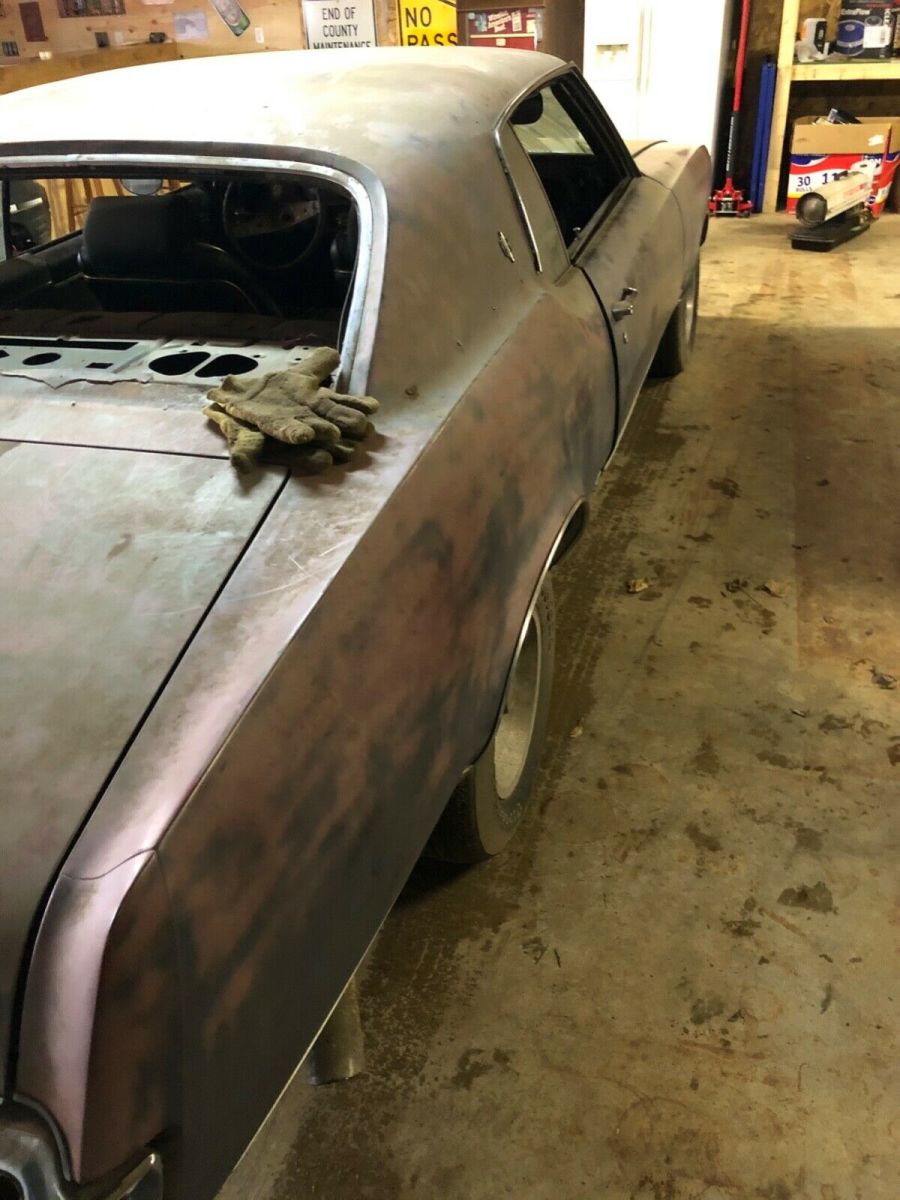 1970 Green Oldsmobile Cutlass Coupe