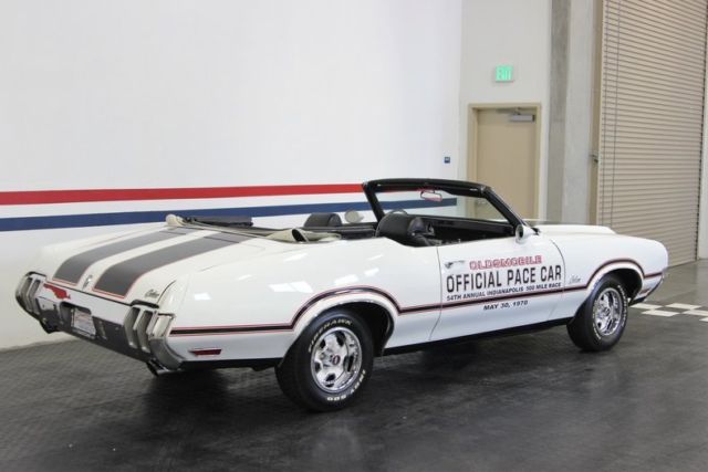 1970 White Oldsmobile Cutlass Pacecar Convertible