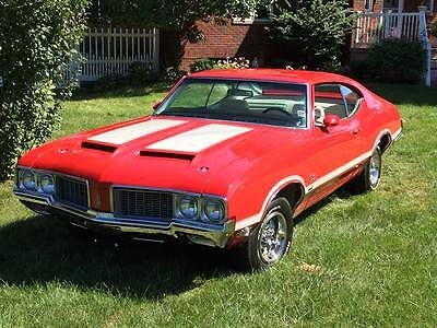 1970 Red Oldsmobile Cutlass Coupe