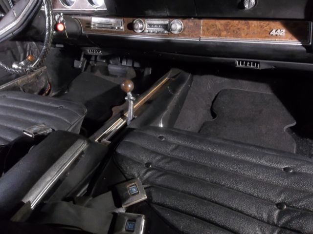 1970 Rally Red Oldsmobile 442 Coupe