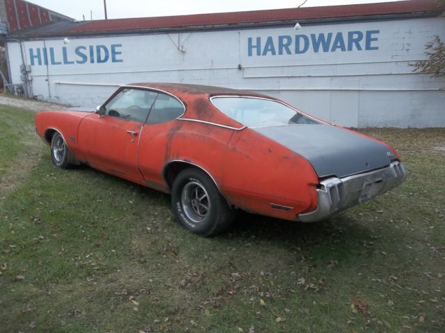 1970 Rally Red Oldsmobile 442 Coupe