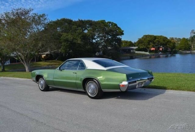 1970 Green Oldsmobile Toronado