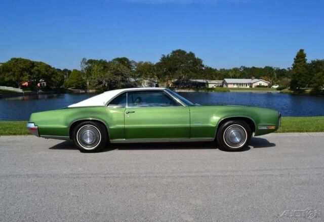 1970 Green Oldsmobile Toronado