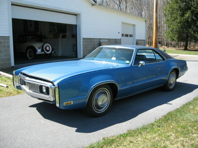 1970 Blue Oldsmobile Toronado 2 Door