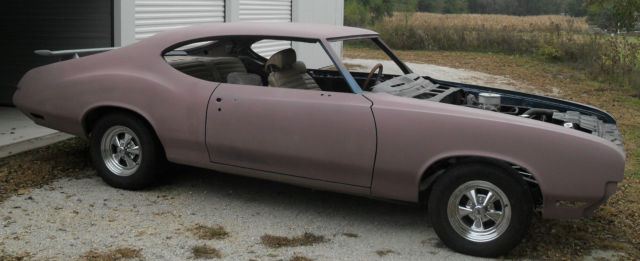 1970 Gold Oldsmobile 442
