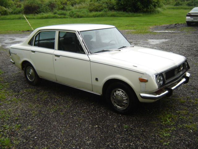 1970 white Toyota Corona U/K