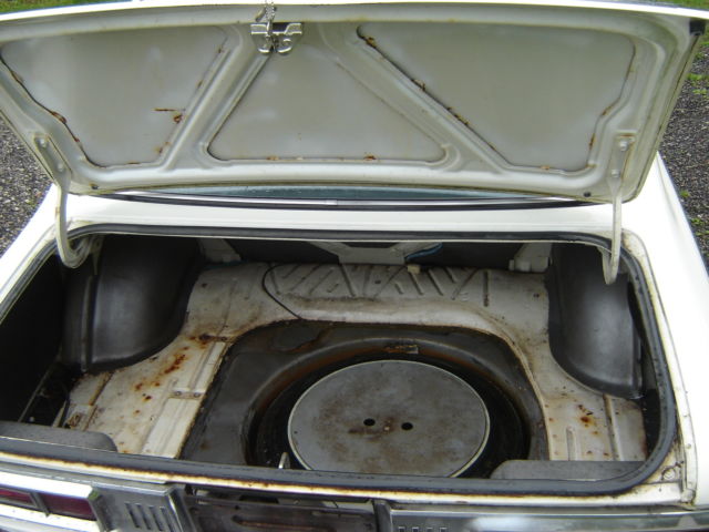 1970 white Toyota Corona U/K