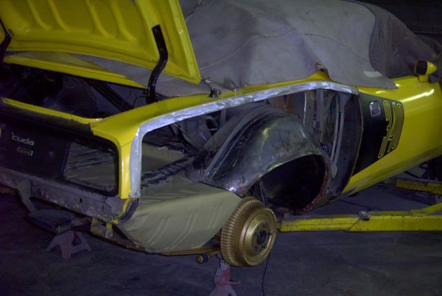 1970 Yellow Plymouth Barracuda Coupe