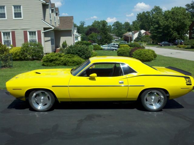 1970 Yellow Plymouth Barracuda Coupe