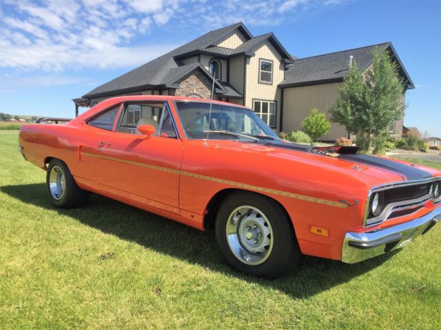 1970 Orange Plymouth Road Runner Coupe