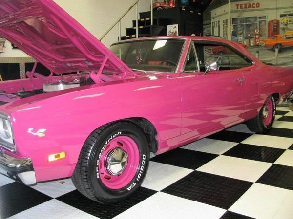 1970 Pink Plymouth Road Runner Coupe