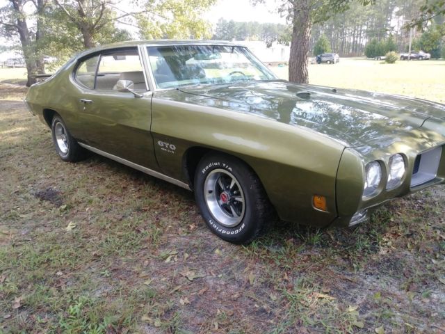 1970 Green Pontiac GTO Coupe