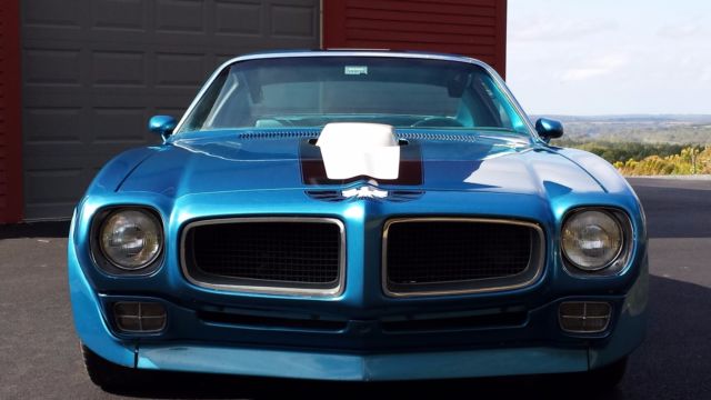 1970 White Pontiac Trans Am Coupe