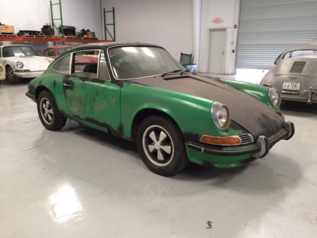 1971 Vonda green Porsche 911 Coupe