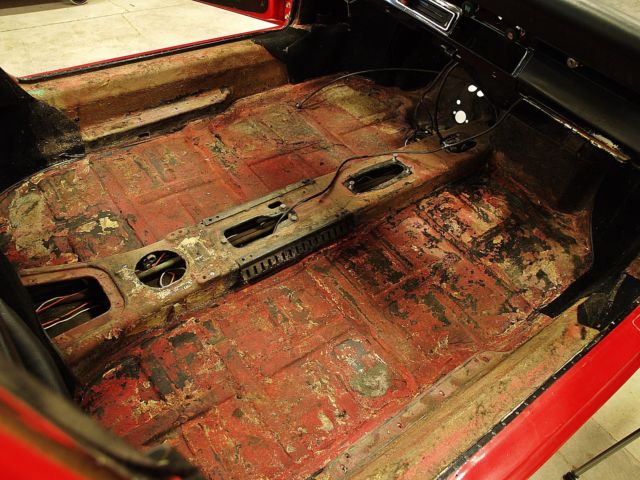 1970 Red Porsche 911 Coupe