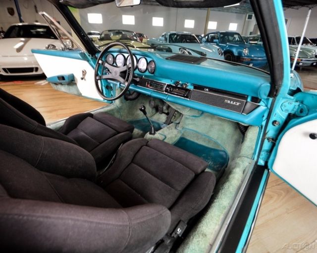 1970 Blue Porsche 911