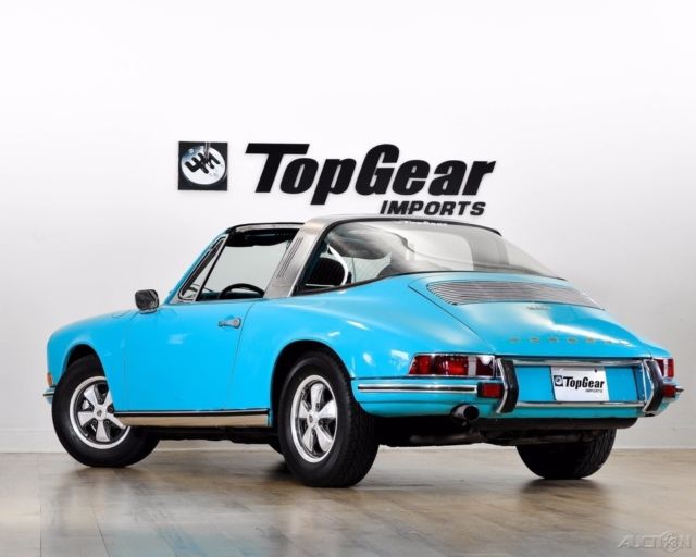 1970 Blue Porsche 911